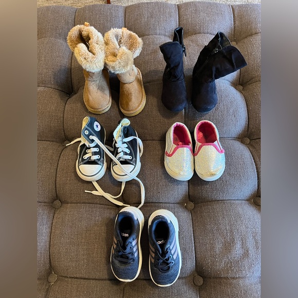 Girls Size 4 (9-12 Months) Fall/Winter Shoe Bundle - Picture 1 of 6